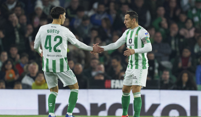Andrés Guardado sería la bomba del León / Foto: @RealBetis