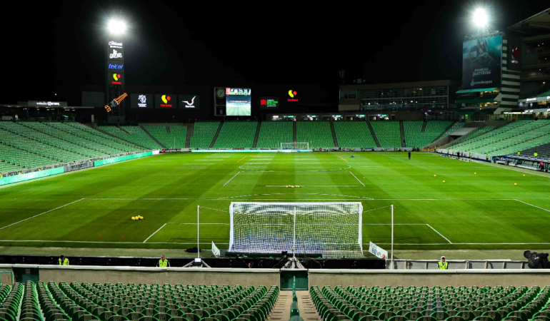 El TSM Corona vivió una balacera a sus afueras hace algunos años / Foto: Mexsport