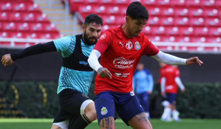 Las Chivas triunfaron en su primer amistoso / Foto: @Chivas