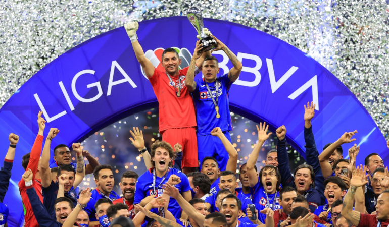 Las estrellas de aquel título salieron prácticamente a días de ganar el título Foto_Mexsport