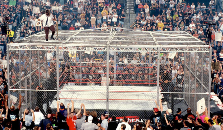 Mankind casi muere en plena lucha / Foto: Cortesía WWE