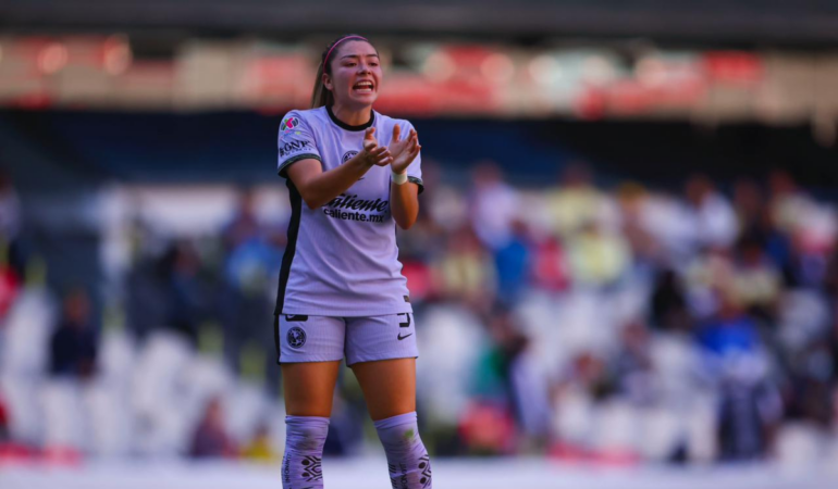 Pese a la derrota, la afición azulcrema no dejó de alentar Foto_Ramón Romero