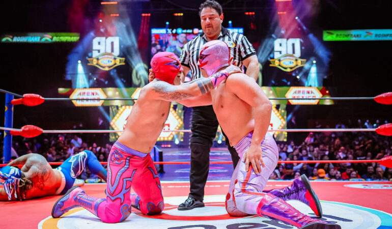 Villanos buscan dejar en alto el legado de su padre. FOTO: Cortesía CMLL