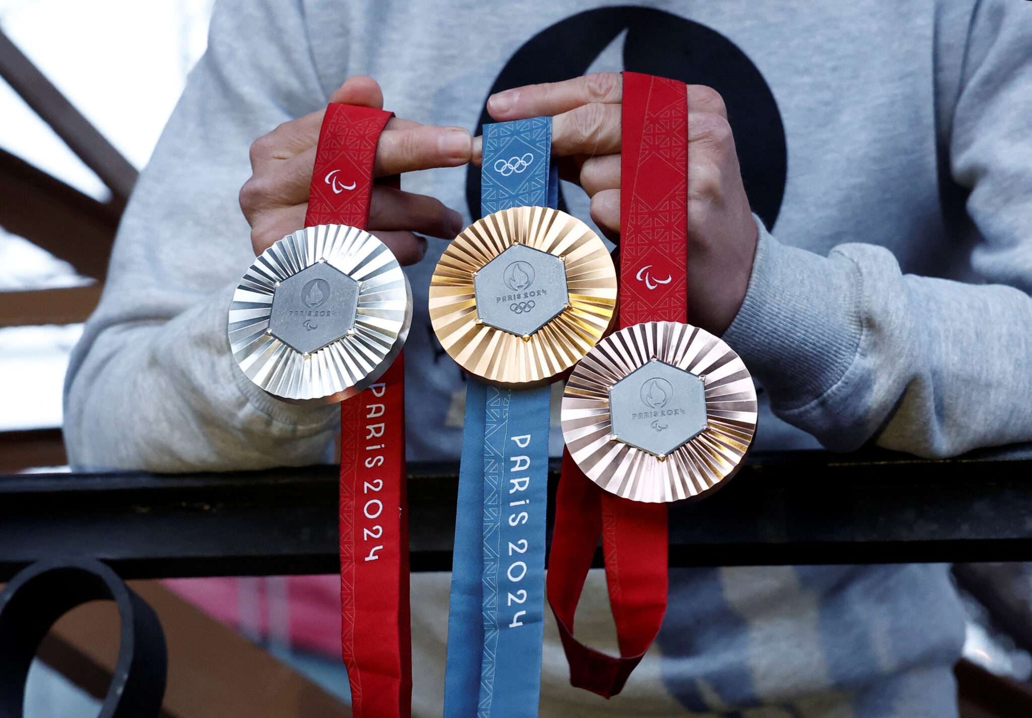 ¡Qué elegancia la de Francia! Así son las medallas que se entregarán en