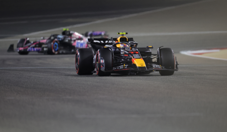 Checo Pérez consideró que la competencia sera bastante interesante este año / Foto: AFP