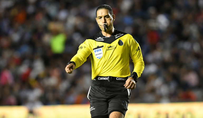 El ex silbante mencionó cuál es el problema del arbitraje mexicano / Foto: Mexsport