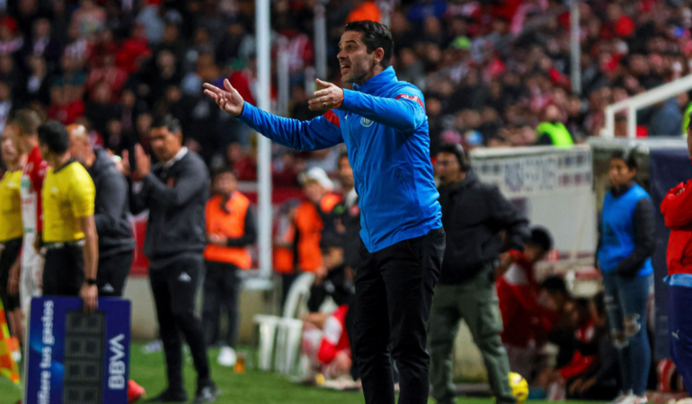 Fernando Gago justificó la derrota de Chivas ante Necaxa / Foto: Mexsport