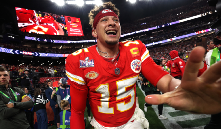 Mahomes es el MVP del SB una vez más. FOTO: AFP