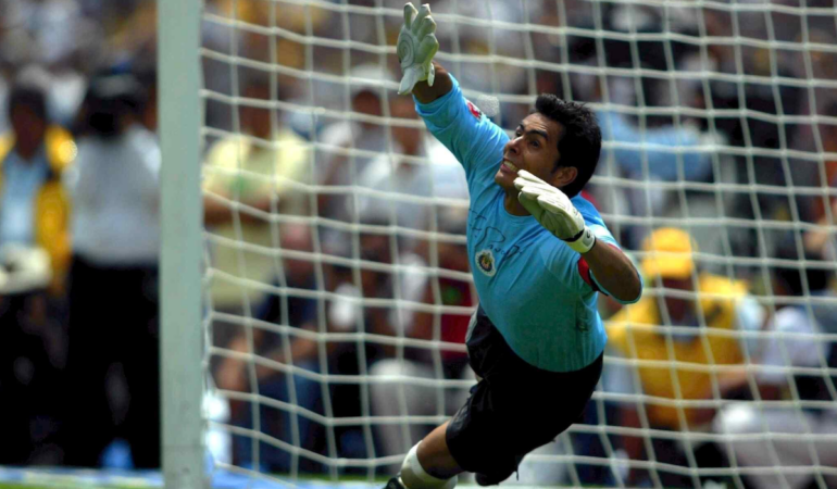 Oswaldo Sánchez perdió la final ante Pumas en 2004 _ Foto_ Mexsport