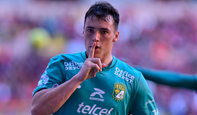 Viñas anotó el gol del gane frente a Atlas. FOTO: MEXSPORT