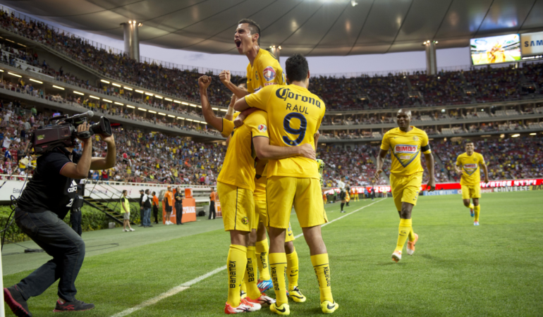 Chivas tiene un pésimo historial ante América en el Akron / Foto: Mexsport