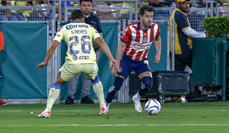 Chivas y América se juegan el primer clásico de tres. FOTO: Mexsport