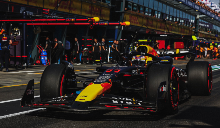 El 2024 podría ser su ultimo año de Checo Pérez en Red Bull. Foto: @SChecoPerez