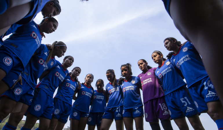 En 13 partidos, Cruz Azul registra 38 goles en contra Foto_Mexsport
