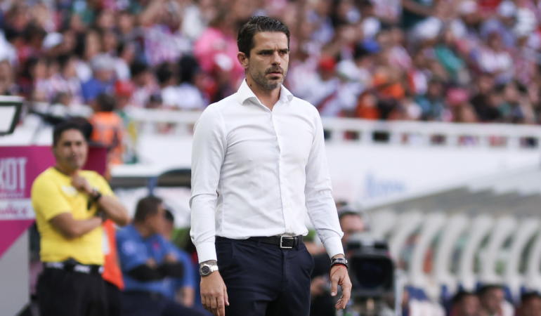 Fernando Gago lamentó una nueva derrota de Chivas / Foto: Mexsport