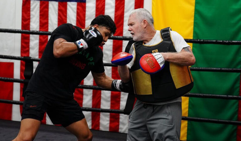 Jaime Munguía buscará noquear al Canelo Álvarez. FOTO: Instagram @jaimemunguiaoficial