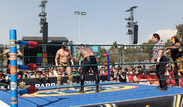 Los aficionados dieron un gran recibimiento al espectáculo del CMLL Foto_Yael Rueda