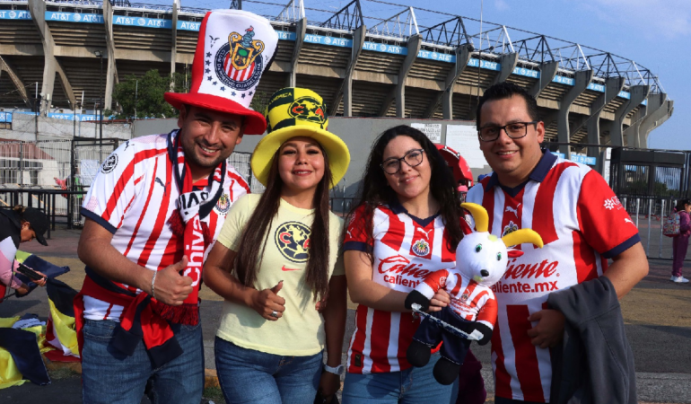 Los seguidores de las Chivas se comienzan a desesperar con Fernando Gago. Foto: Erik Estrella