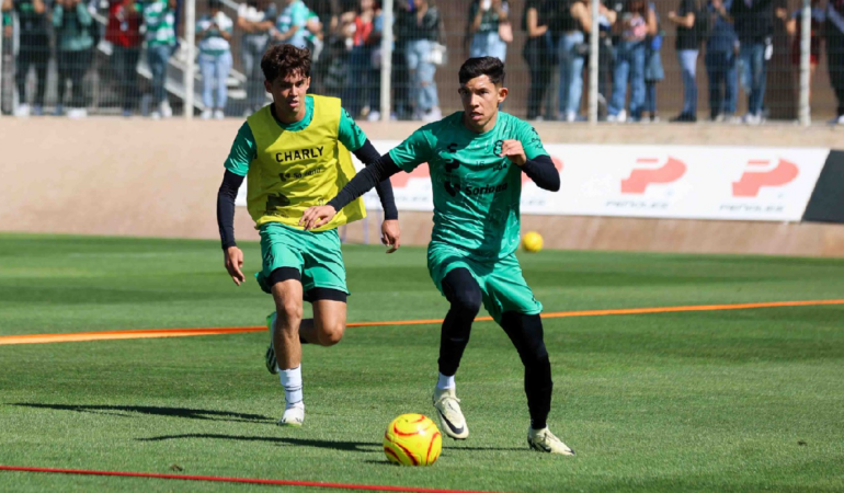 Aldo López quiere que Santos se mantenga en la pelea por el Play In / Foto: Club Santos