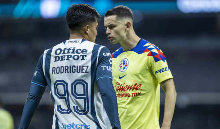 Álvaro Fidalgo no salió contento con el empate de América en el Azteca. FOTO: Mexsport