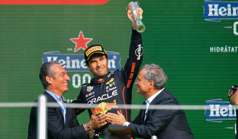 Checo Pérez cumple con todo lo que necesita Red Bull. FOTO: Mexsport