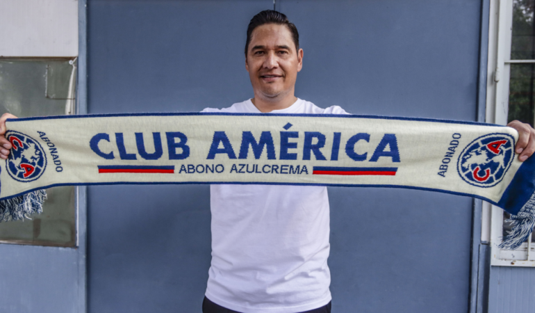Como jugador del América, Moisés Muñoz levantó