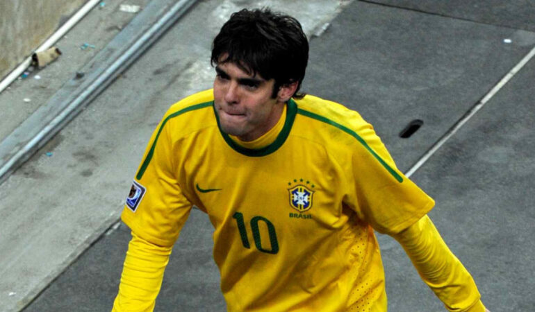 Kaká terminó su relación en 2015. FOTO: Mexsport