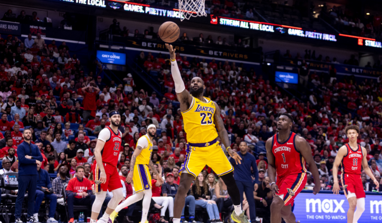 LeBron fue clave en la victoria de la quinteta angelina / Foto Reuters