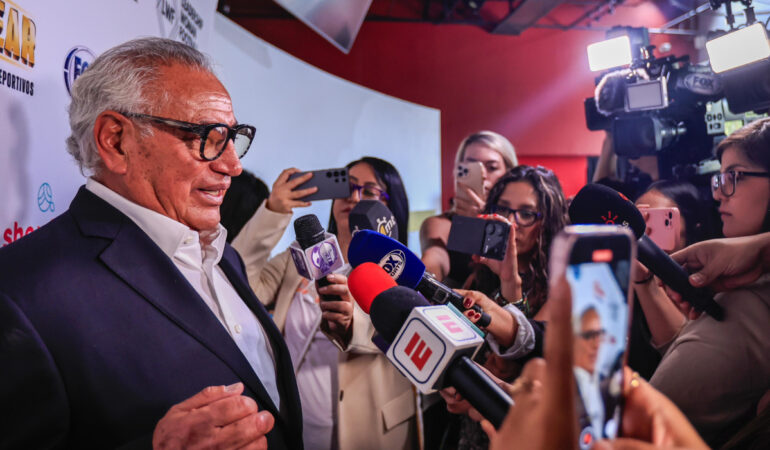 Leonardo Cuéllar ve positivo que en el Mundial Femenil 2027 no sea en el país. FOTO: Luis Garduño | ESTO