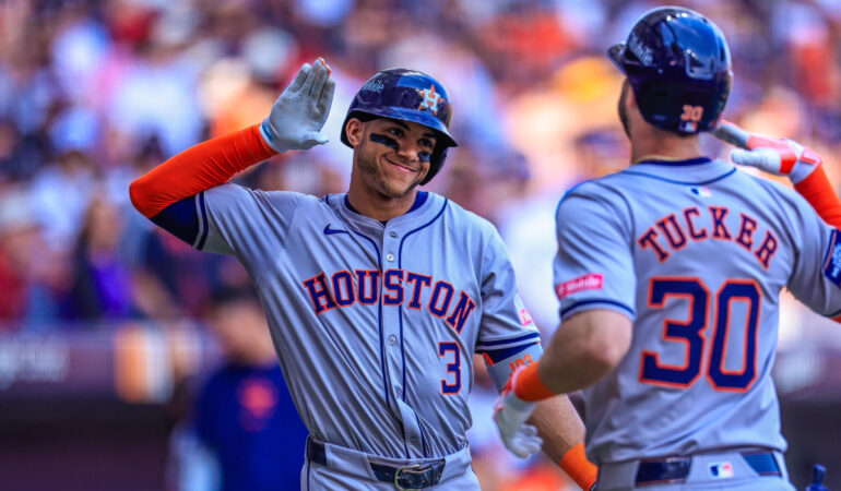 ¡El Harp Helú se pintó naranja! Astros vencieron a los Rockies en el primer duelo en CDMX