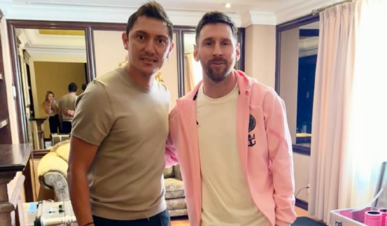 Nery Cardozo y Messi posaron para la lente. Foto: neri_cardozo18