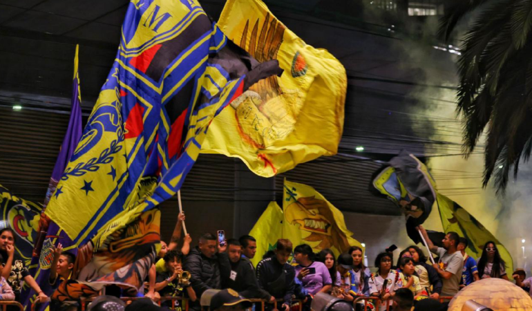 América recibió serenata foto_ Ramon Romero