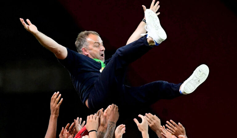 Hansi Flick dirigía al Bayern cuando le metieron 8 goles al Barcelona. FOTO: Reuters