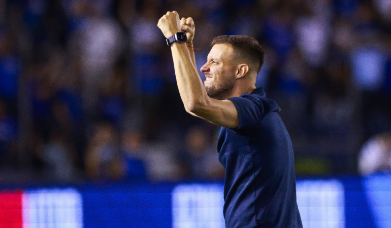 Martín Anselmi se mantendrá en Cruz Azul y ya piensa en la próxima temporada / Foto: Mexsport