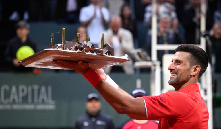 Novak Djokovic festejo su cumpleaños. Foto: AFP