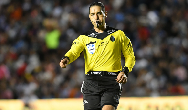Roberto García Orozco aclara que no hay ayudas hacia el América foto_ mexsport