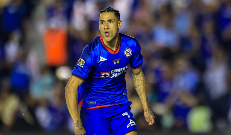 Uriel Antuna salió con un peinado especial para la final. FOTO: MEXSPORT