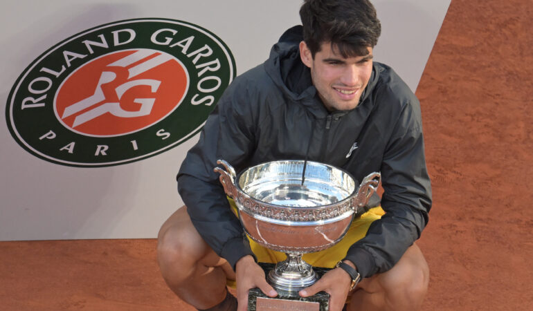 Carlos Alcaraz rompió otro récord en Roland Garros de Nadal. . Foto: AFP