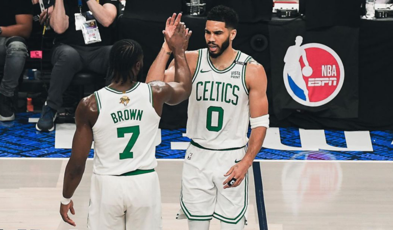 Boston Celtics son favoritos en apuestas para las NBA Finals / Foto: IG Boston