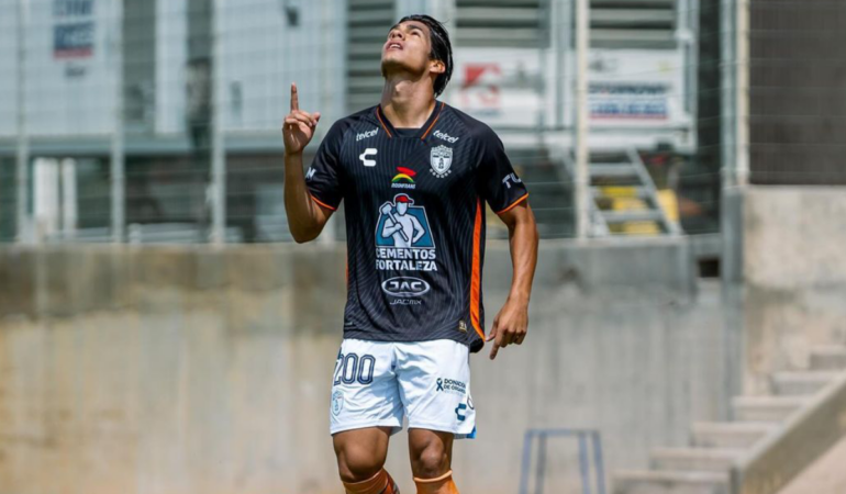 Pachuca humilló a Chivas con de Luis Puente, su propio canterano / Foto: IG Luis Puente