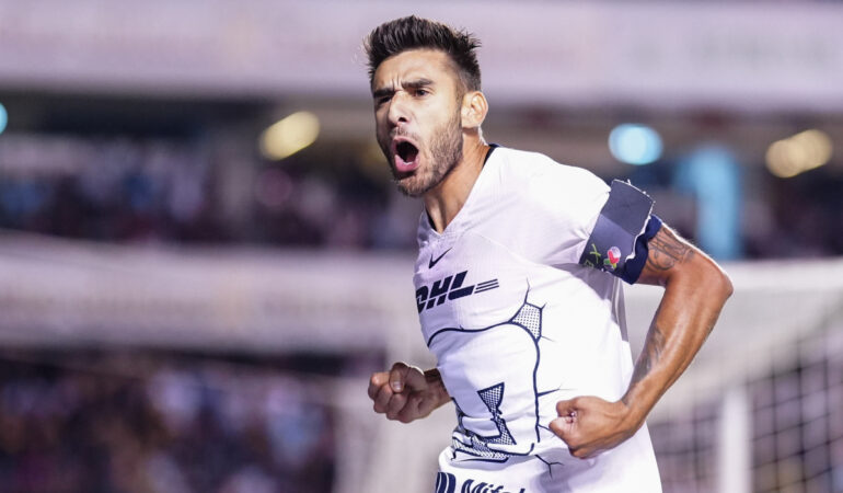 Toto Salvio ve mejor nivel en Argentina que en México. FOTO: Mexsport
