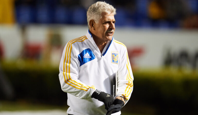 Tuca Ferretti sale a defender a Siboldi por trato en Tigres. FOTO: Mexsport