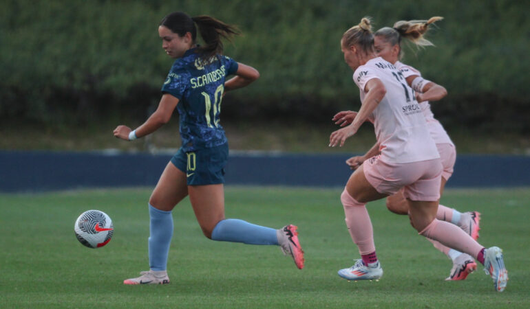 América perdió en su debut en la Summer Cup. FOTO: @AmericaFemenil