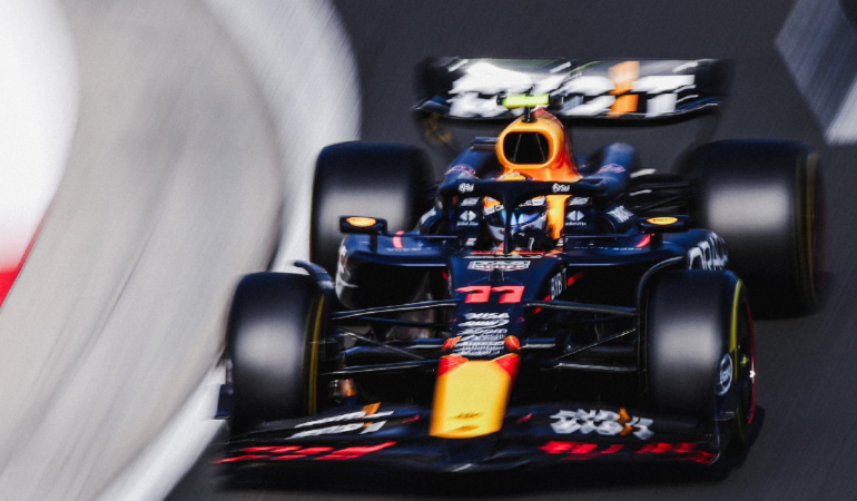 Checo Pérez sumó puntos para la carrera del campeonato de pilotos de la F1. Foto: @SChecoPerez