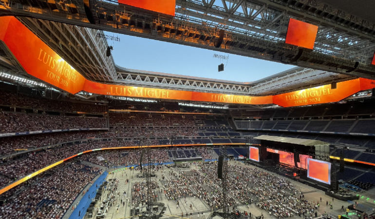 El cantante Luis Miguel abarrotó el Santiago Bernabéu. Foto: @maria_elenav