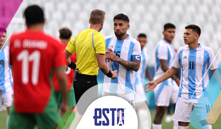 El juego de Argentina y Marruecos quedó suspendido durante casi una hora / Foto: Reuters