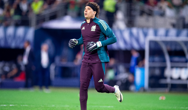 Guillermo Ochoa cumple años foto_ Mexsport