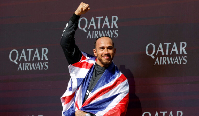Lewis Hamilton triunfó en el GP de Gran Bretaña. FOTO: Reuters