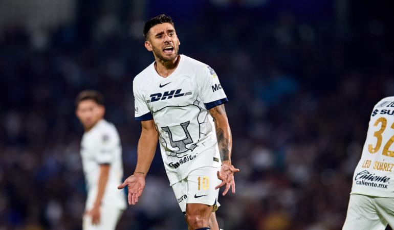 'Toto' Salvio apenas marcó 15 goles en cuatro torneos con Pumas / Foto: Mexsport