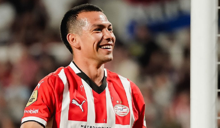 El Chucky Lozano hizo doblete con el PSV Eindhoven foto_@psv